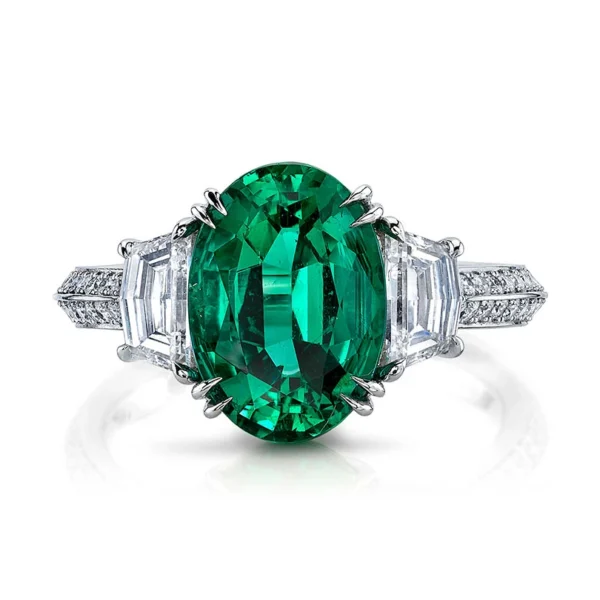 Emerald ring premium